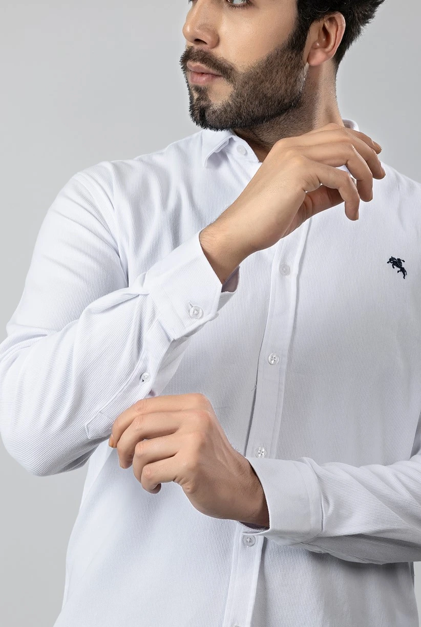 Erkek Gömlek Slimfit Likralı Kumaş Uzun Kol PA-180 Beyaz Renk Lacivert Logo PA-180-BL
