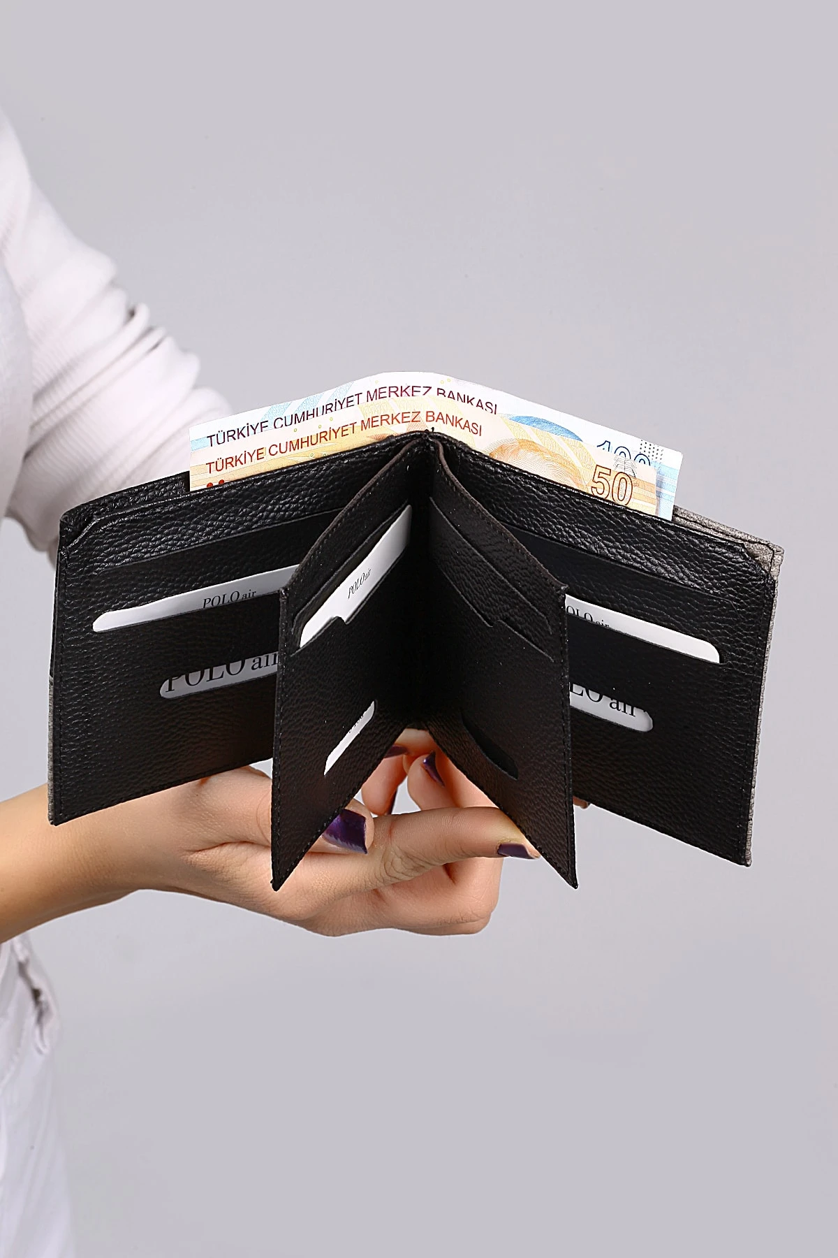 Erkek Set Kombin Kol Saati Kemer Cüzdan Kartlık Çakmak Özel Kutusunda Gri Set PL-0671E3