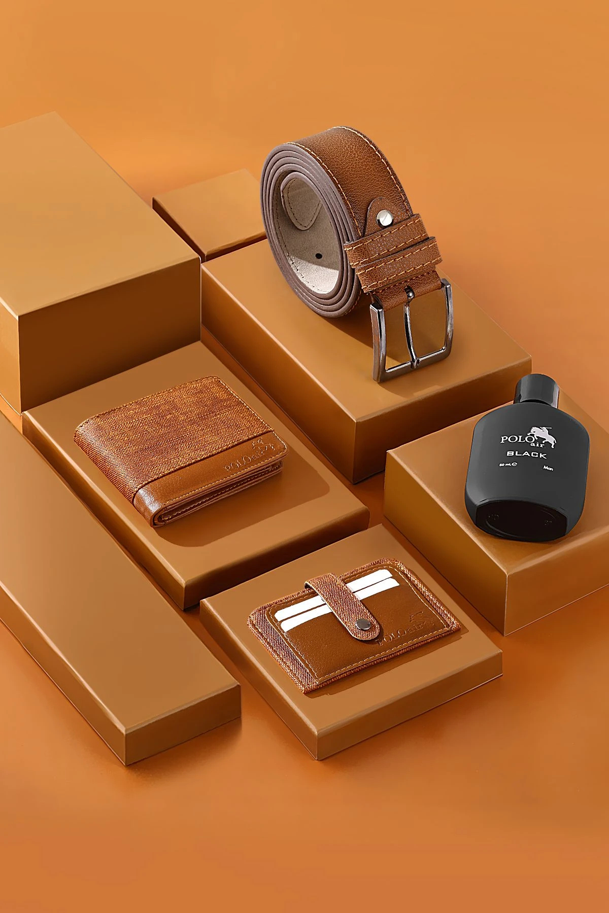 Hediyelik Kutusunda Erkek Set Kombin Kemer Cüzdan Kartlık Parfüm Kol Saati Taba Set Pl-0971E4 Taba-Gümüş Pl-0971E4