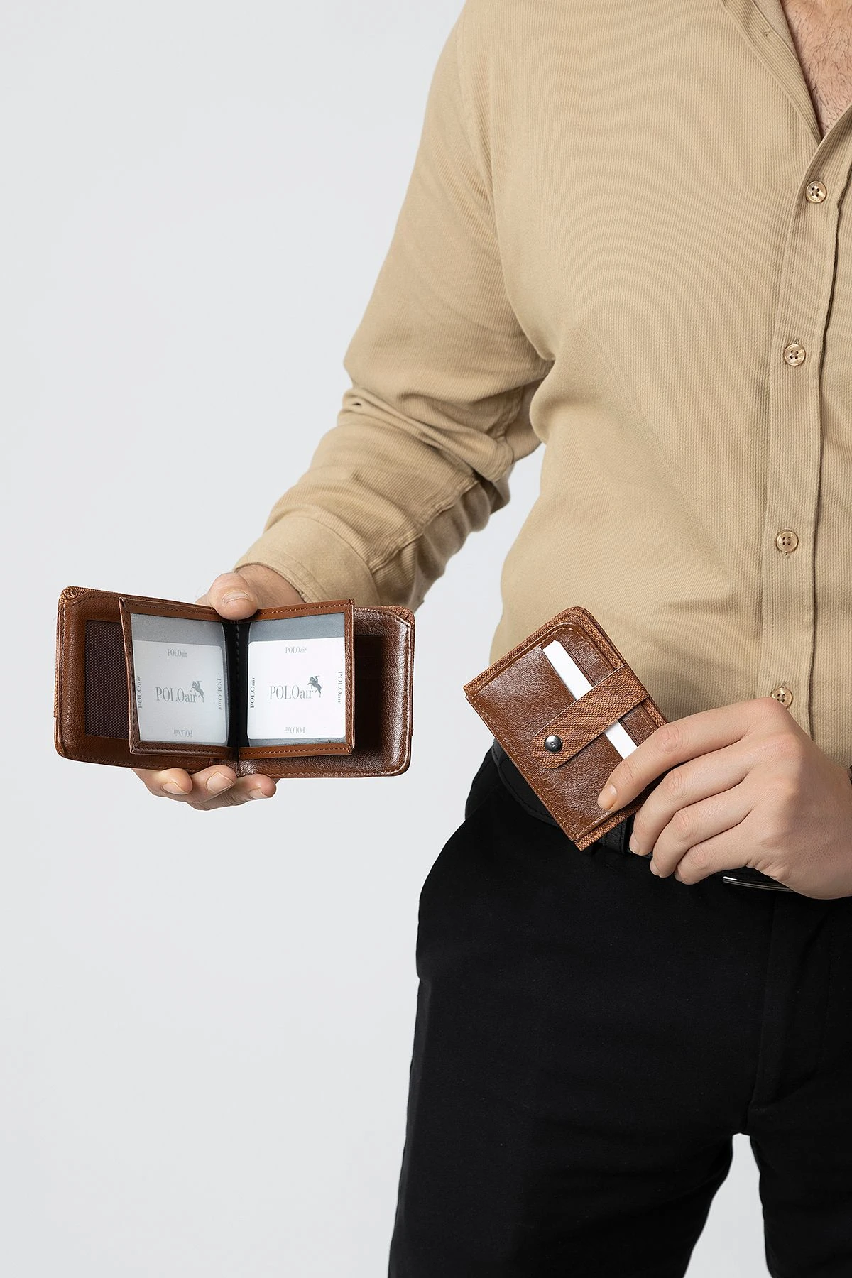 Hediyelik Kutusunda Erkek Set Kombin Kemer Cüzdan Kartlık Parfüm Kol Saati Taba Set Pl-0971E4 Taba-Gümüş Pl-0971E4