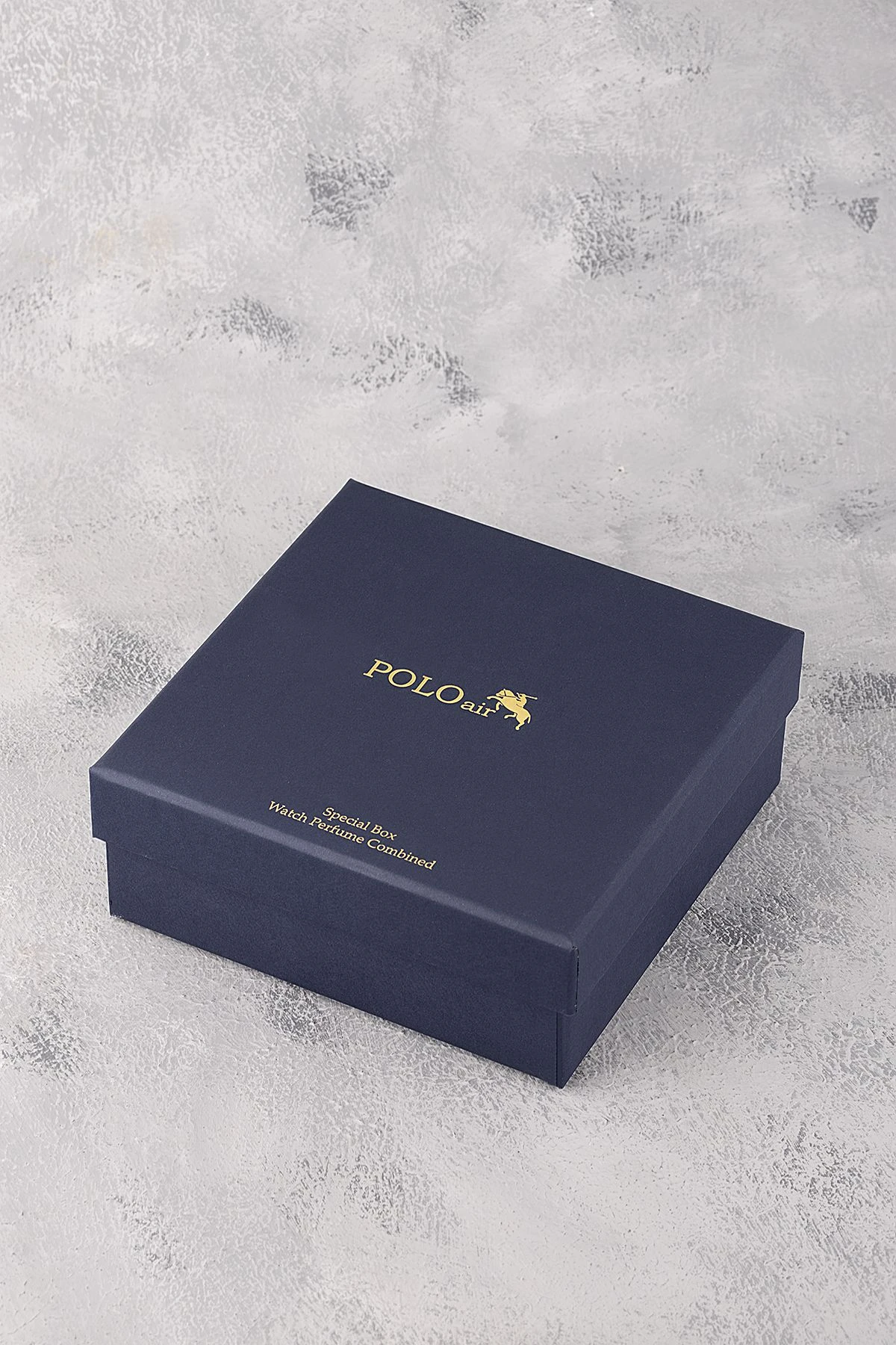 Erkek Kol Saati 55Ml Parfüm Hediyelik Kutusunda Kombin Siyah Bakır Renk Pl-7016E6 Siyah-Bakır Pl-7016E6