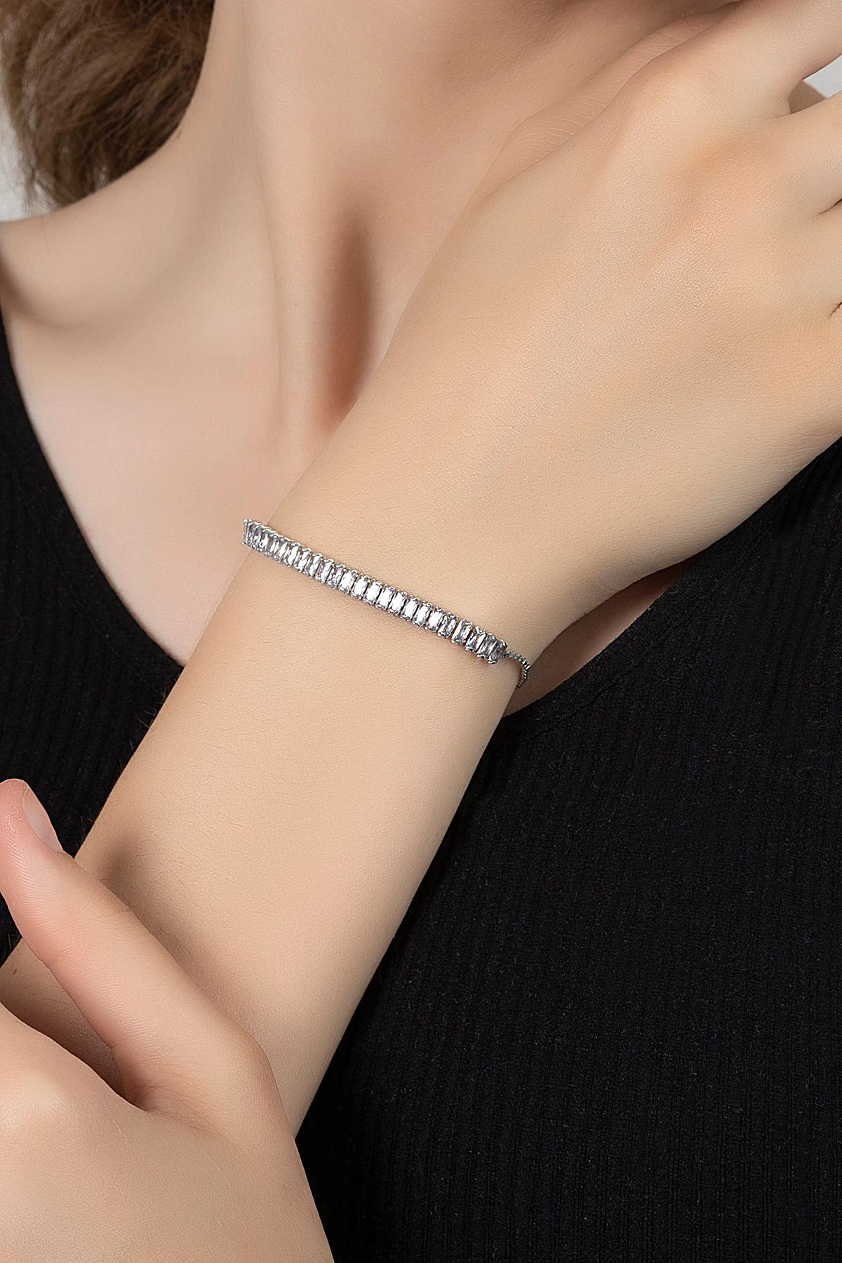 Kare Kasa Kadın Kol Saati Zirkon Taşlı Baget Bileklik Kombin Gümüş Renk Pl-1544B2 Gümüş Pl-1544B2