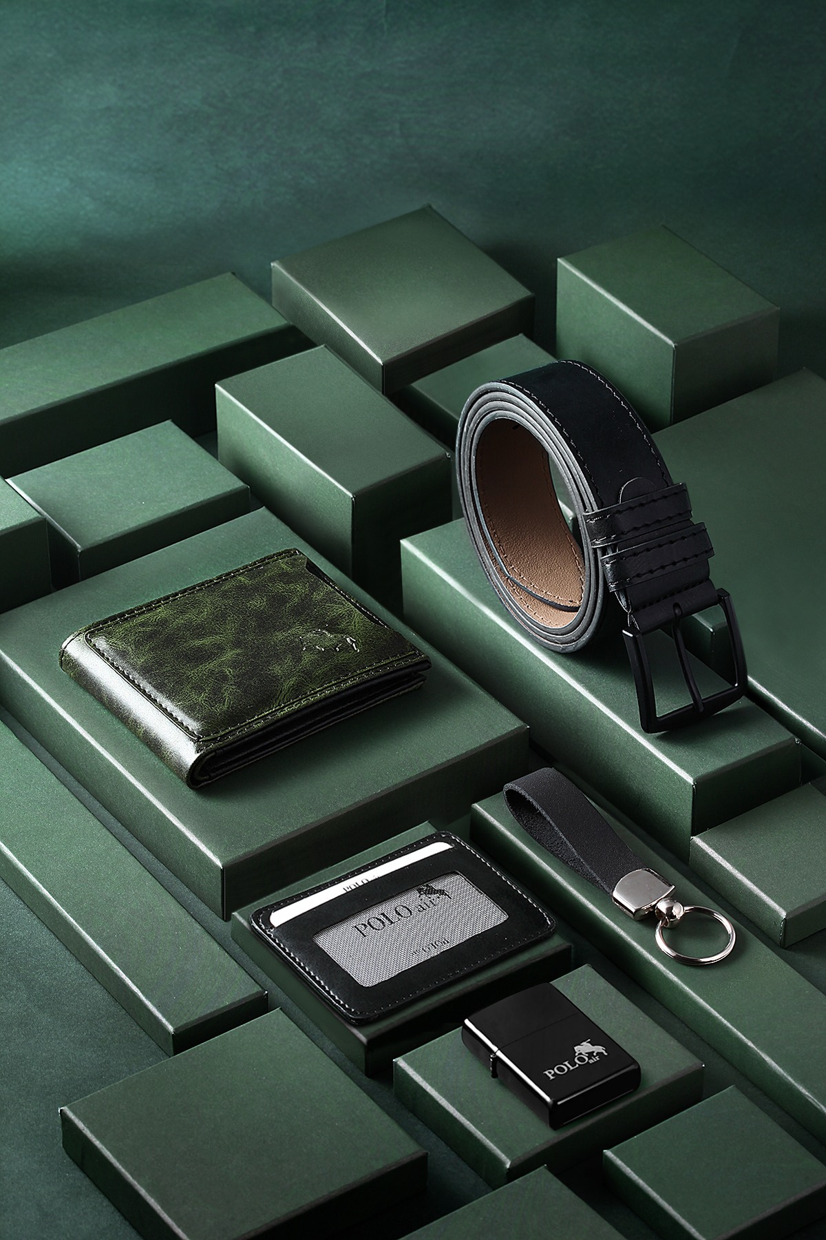 Kare Kasa Erkek Kol Saati Cüzdan Kemer Kartlık Çakmak Anahtarlık Seti Gümüş Yeşil Renk Pl-7072E3 Yeşil Pl-7072E3