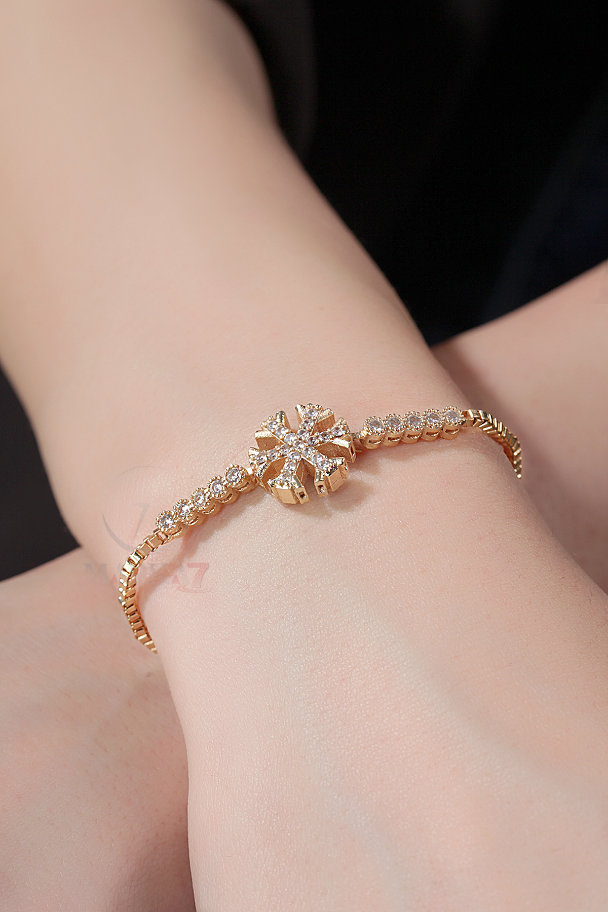 Lüx Taşlı Kadın Kol Saati Zirkon Taşlı Kartanesi Bileklik Kombin Gold Gümüş Renk Pl-1539B3 Çok Renkli Pl-1539B3