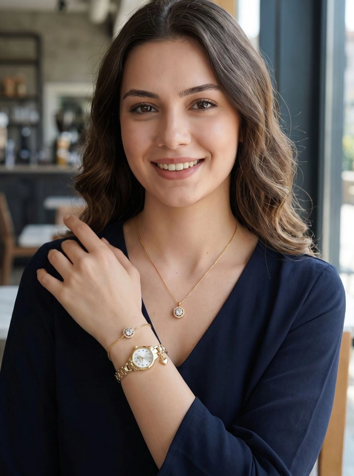 Rakamlı Klasik Kalp Charmlı Kadın Kol Saati Ve Zirkon Taşlı Yuvarlak Kolye Bileklikli Set Gold Renk St-2221S1