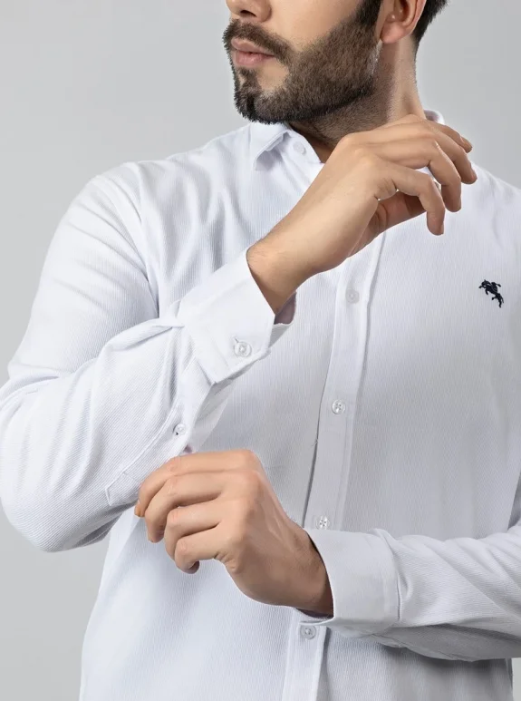 Erkek Gömlek Slimfit Likralı Kumaş Uzun Kol PA-180 Beyaz Renk Lacivert Logo PA-180-BS