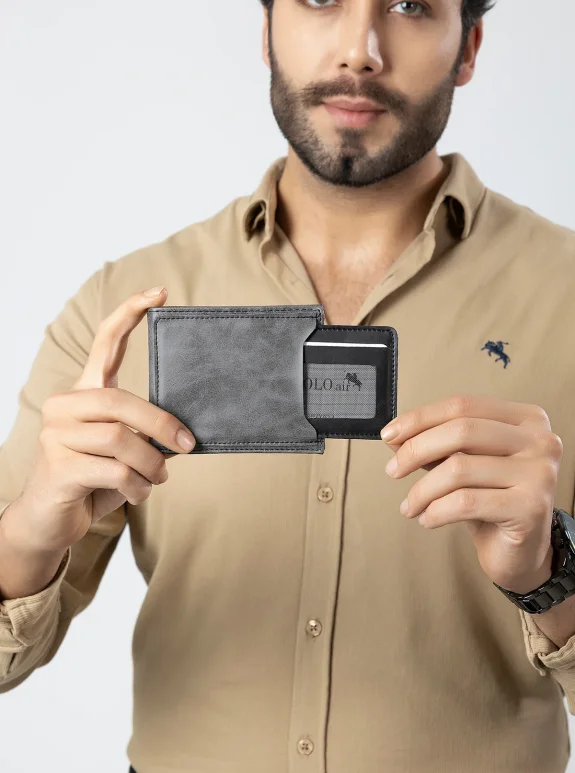 Erkek Kol Saati Kemer Cüzdan Kartlık Parfüm Hediyelik Kutusunda Gümüş Gri Set Pl-7048E4 Gri Pl-7048E4