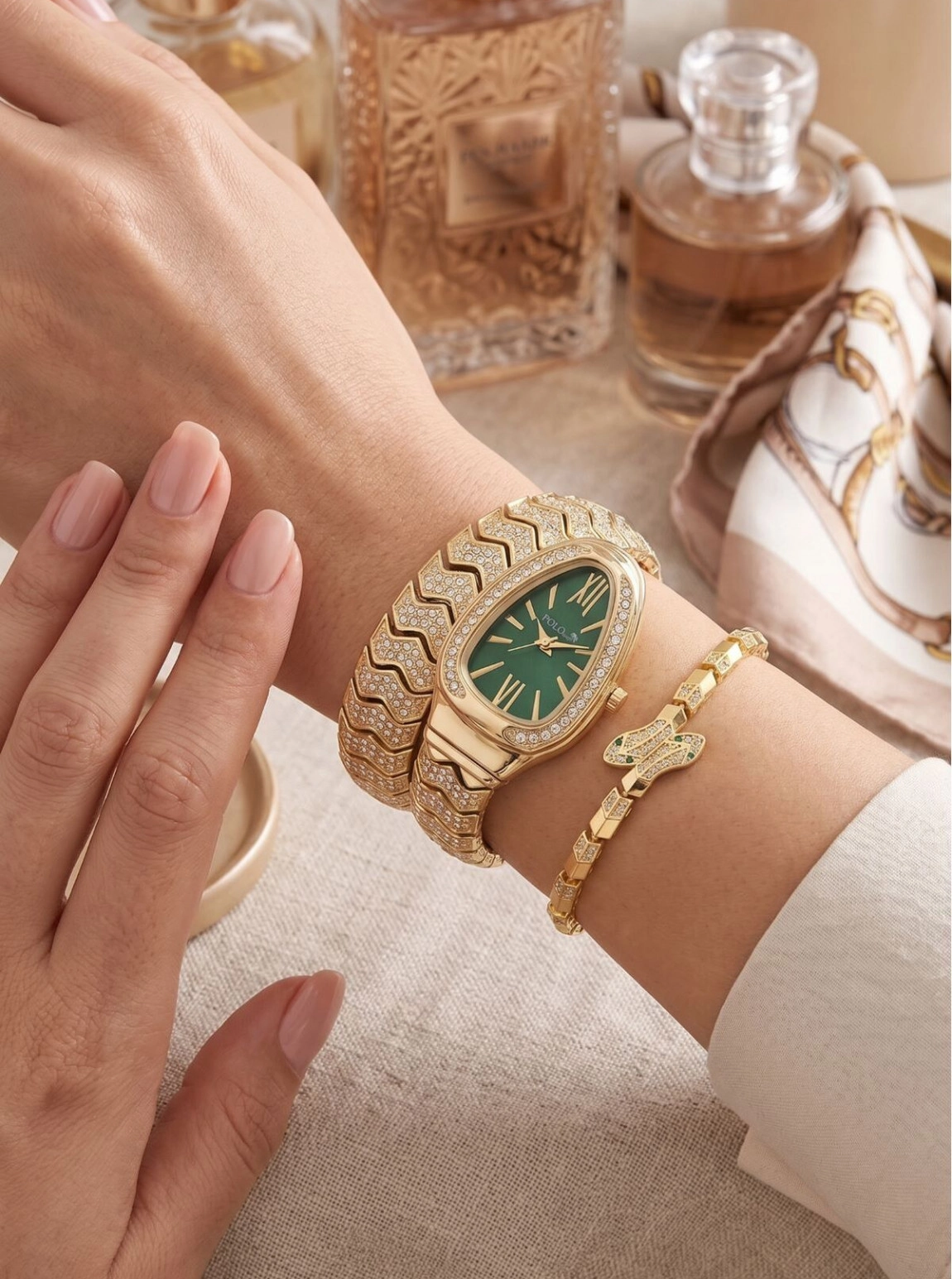 Yılan Model Lüx Taşlı Kadın Kol Saati Ve Yılan Bileklik Kombin Gold Yeşil Renk Pl-1614B5